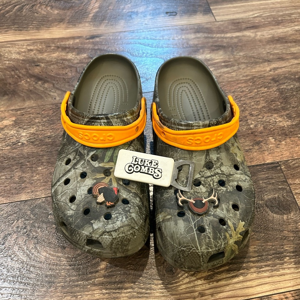 Luke Combs Crocs
